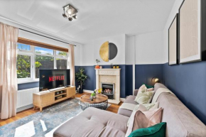Charming 3 bedroom house in the heart of Windsor